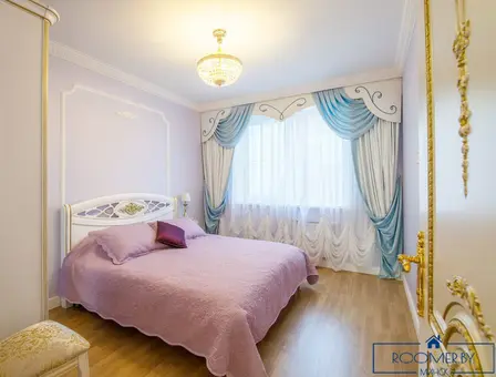 Квартира на сутки в Минске возле метро Немига спальня