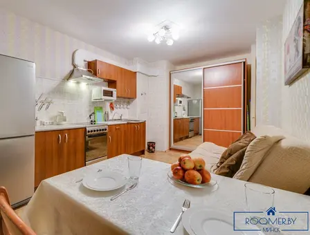 Квартира на сутки в Минске на улице Скрыганова, 16 кухня