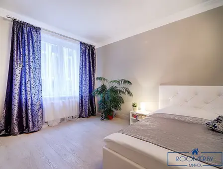 Квартира на сутки в Минске возле метро Спортивная спальня