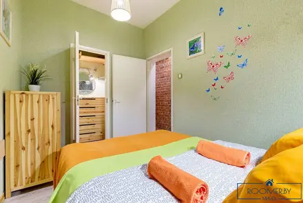 Квартира на сутки в Минске на улице Мельникайте, 12 спальня